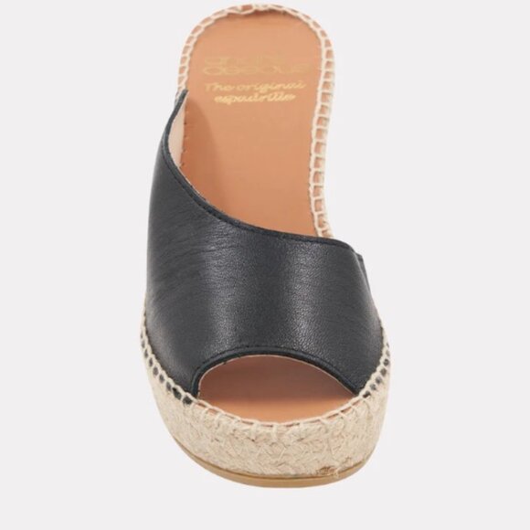 Andre Assous Classic Catarina Espadrille Wedges in Black - Size 6 - Like New! - Picture 8 of 9